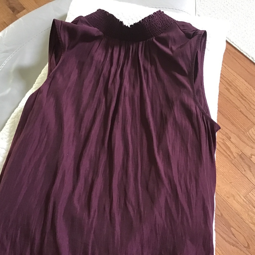 Joie Burgandy Sleeveless Ruched Neck Top  new without tags size M